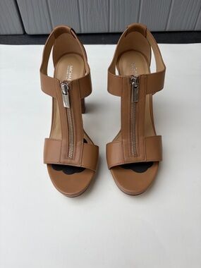 MICHAEL Michael Kors Tan Leather T‑Strap Zip Heels